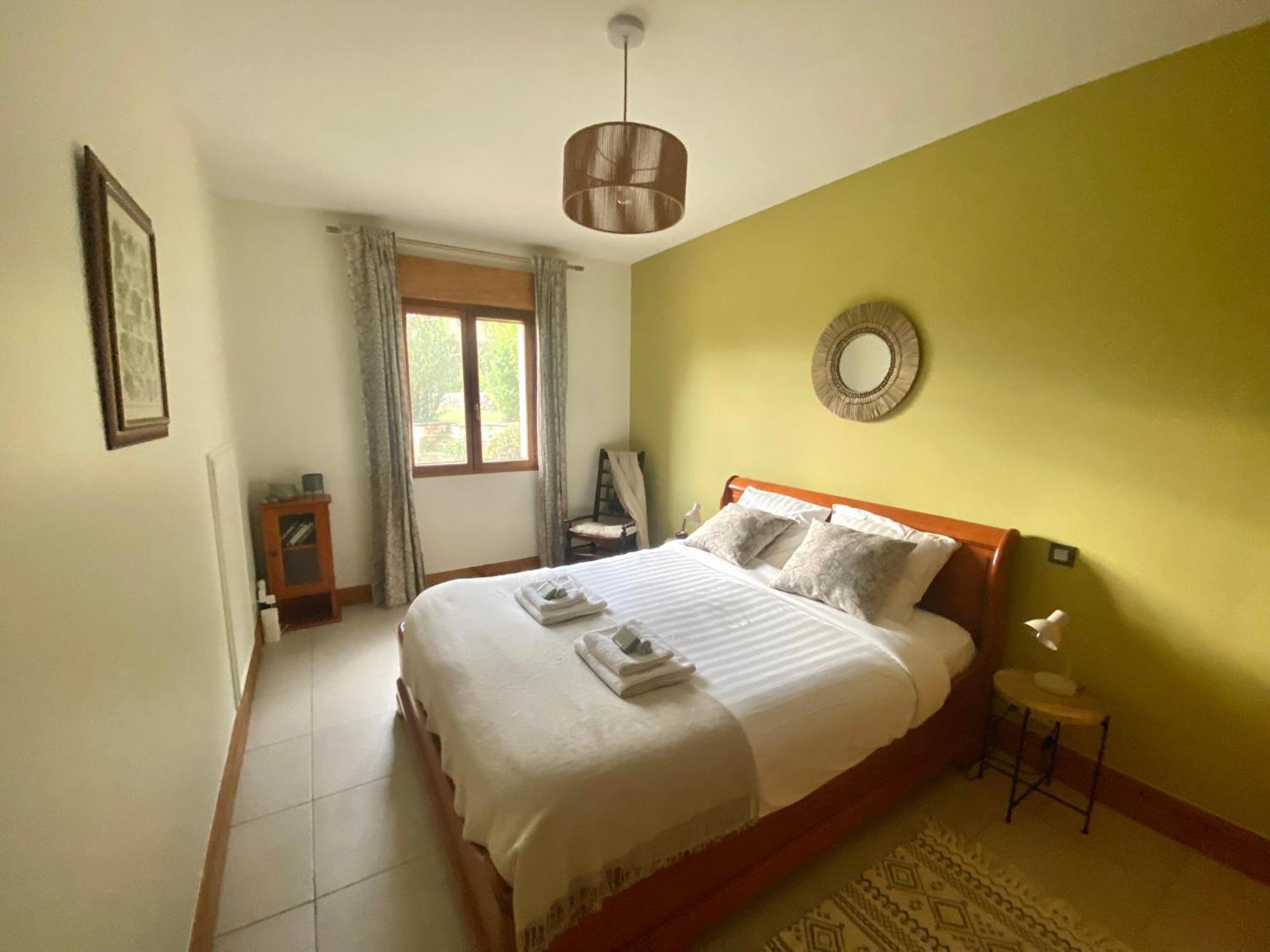 Le Hibou Heureux Bed & Breakfast Bezenac Exterior photo